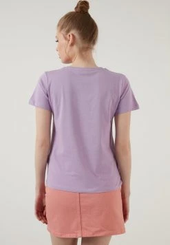 LELA Camiseta Estampada - Lilac, Mujer 6 LELA Camiseta Estampada - Lilac, Mujer -LELA Ventas 2024 7a50c464918046ee8d5990a6e4c0784f