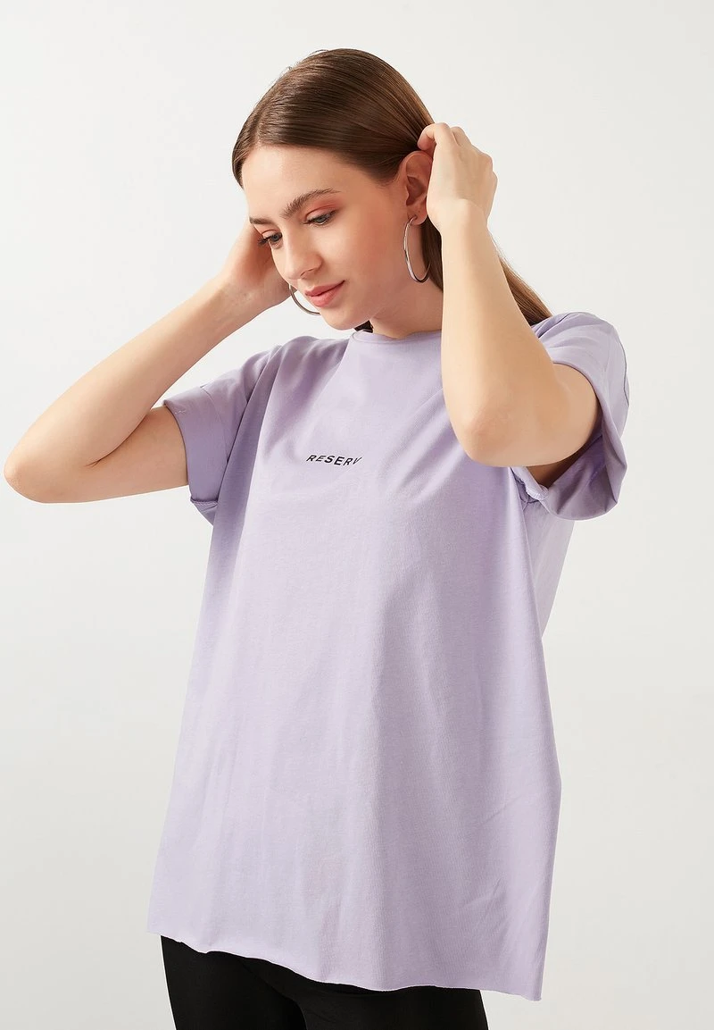 Camiseta estampada - lilac LELA Camiseta Estampada - Lilac , Mujer -LELA Ventas 2024 7b56cb6b5aaa4cc3a2468590c9cf369e