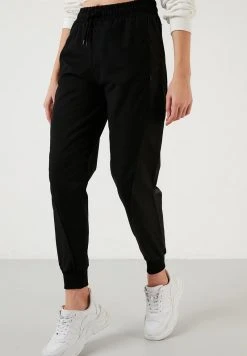 LELA Pantalones Deportivos - Black, Mujer -LELA Ventas 2024 7bb13397954b4bc0a88887fac64a8082