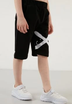 LELA REGULAR FIT T-SHIRT AND SHORTS - Shorts - Red, Niños -LELA Ventas 2024 7c35b5551ed74ae89921de0ed1d99658