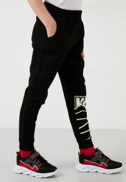 LELA SET - Chándal - Dark Green , Niños 4 LELA SET - Chándal - Dark Green , Niños -LELA Ventas 2024 7c5cfb5fca96453280aa3b3e426ec3d4