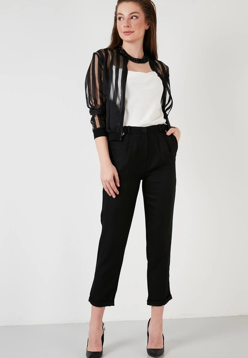 LELA HIGH WAIST TROUSERS - Pantalones - Black, Mujer 2 LELA HIGH WAIST TROUSERS - Pantalones - Black, Mujer - Imagen 2