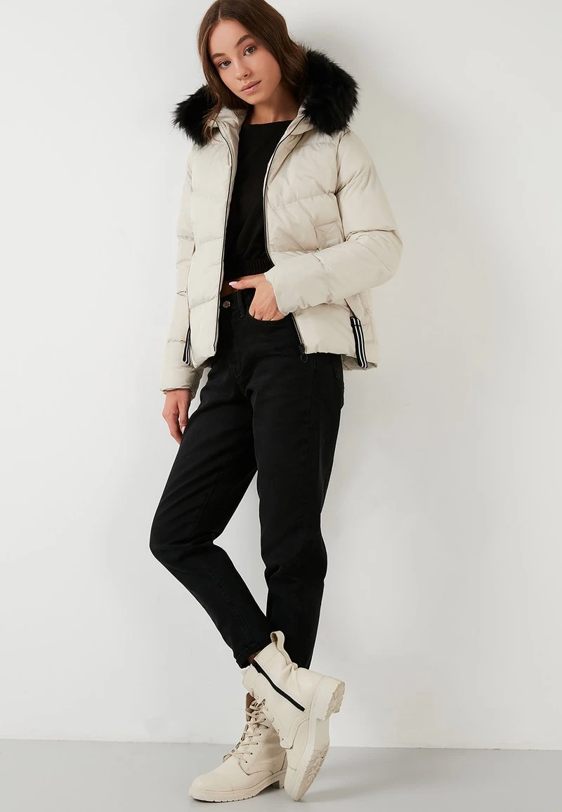 COLAR INFLATABLE - Chaqueta de invierno - stone colored LELA COLAR INFLATABLE - Chaqueta De Invierno - Stone Colored , Mujer -LELA Ventas 2024 7dfea05b11c24951874efba8d3361fc1