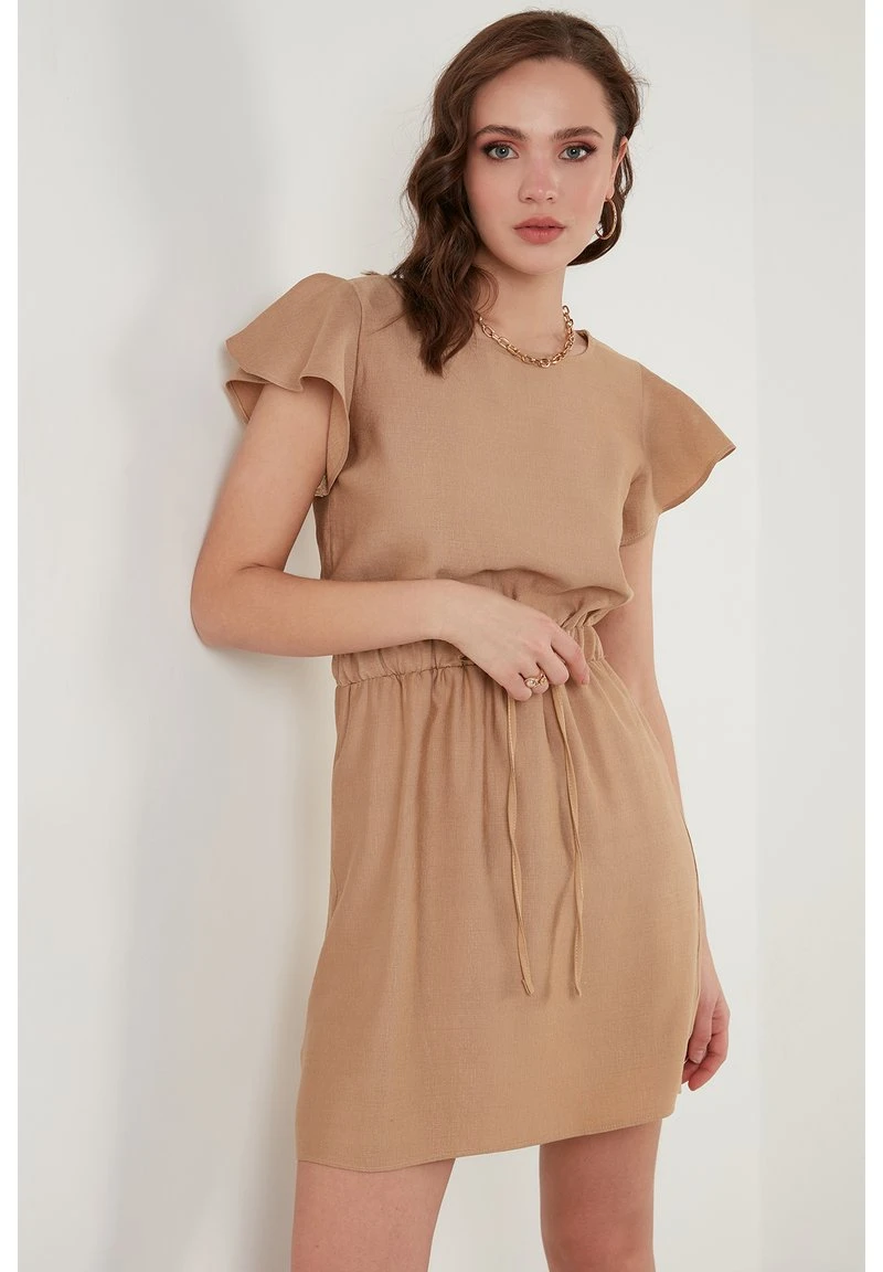 Vestido informal - beige LELA Vestido Informal - Beige , Mujer -LELA Ventas 2024 7f70e02e21a341aea799793d861e12e4