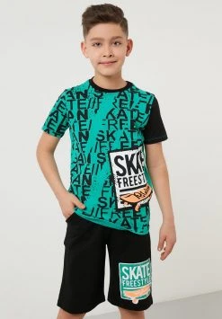 LELA SET - Shorts - Benetton Color , Niños 10 LELA SET - Shorts - Benetton Color , Niños -LELA Ventas 2024 7fa91d2b61f34b23a0bfe8b036f8c5cc