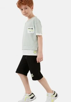 LELA REGULAR FIT T-SHIRT AND SHORTS - Shorts - Green , Niños 3 LELA REGULAR FIT T-SHIRT AND SHORTS - Shorts - Green , Niños -LELA Ventas 2024 889a1862a55b4e03b9dfffe0cb62231f