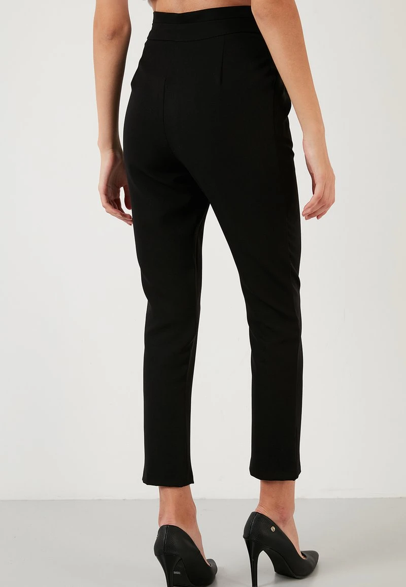 LELA Pantalones - Black, Mujer 2 LELA Pantalones - Black, Mujer - Imagen 2