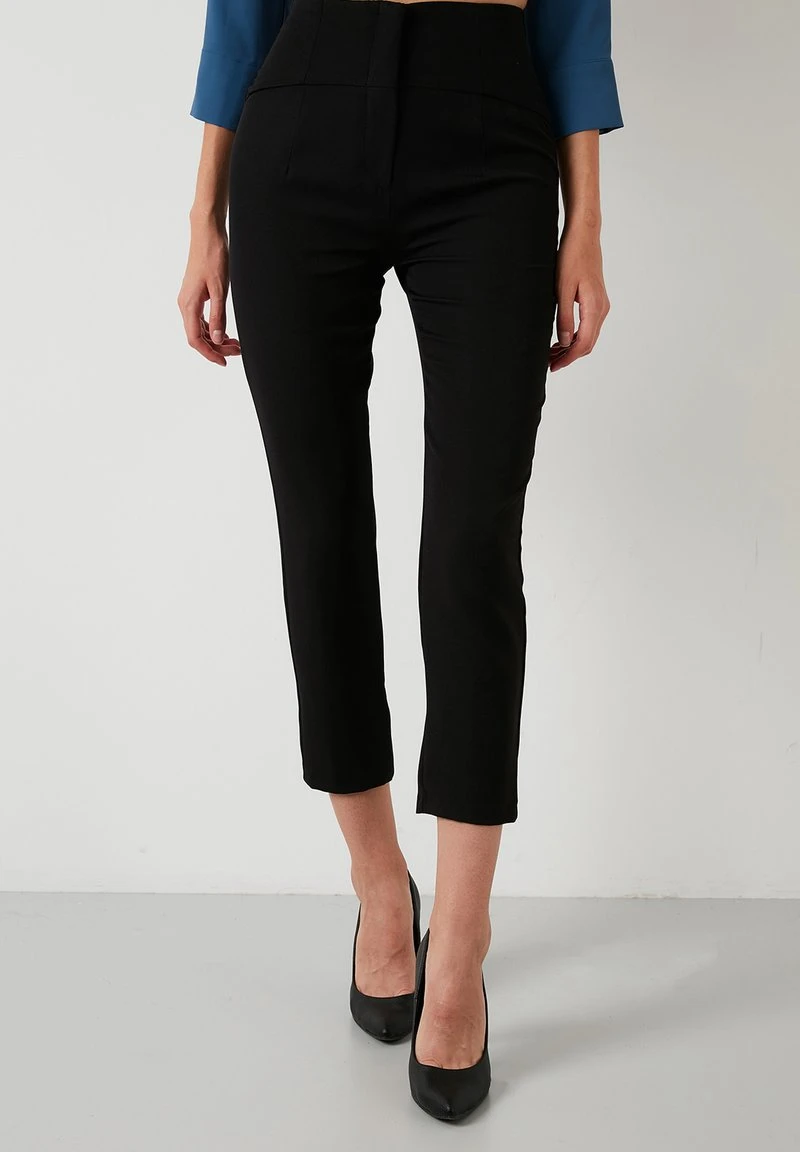 LELA Pantalones - Black , Mujer 1 LELA Pantalones - Black , Mujer
