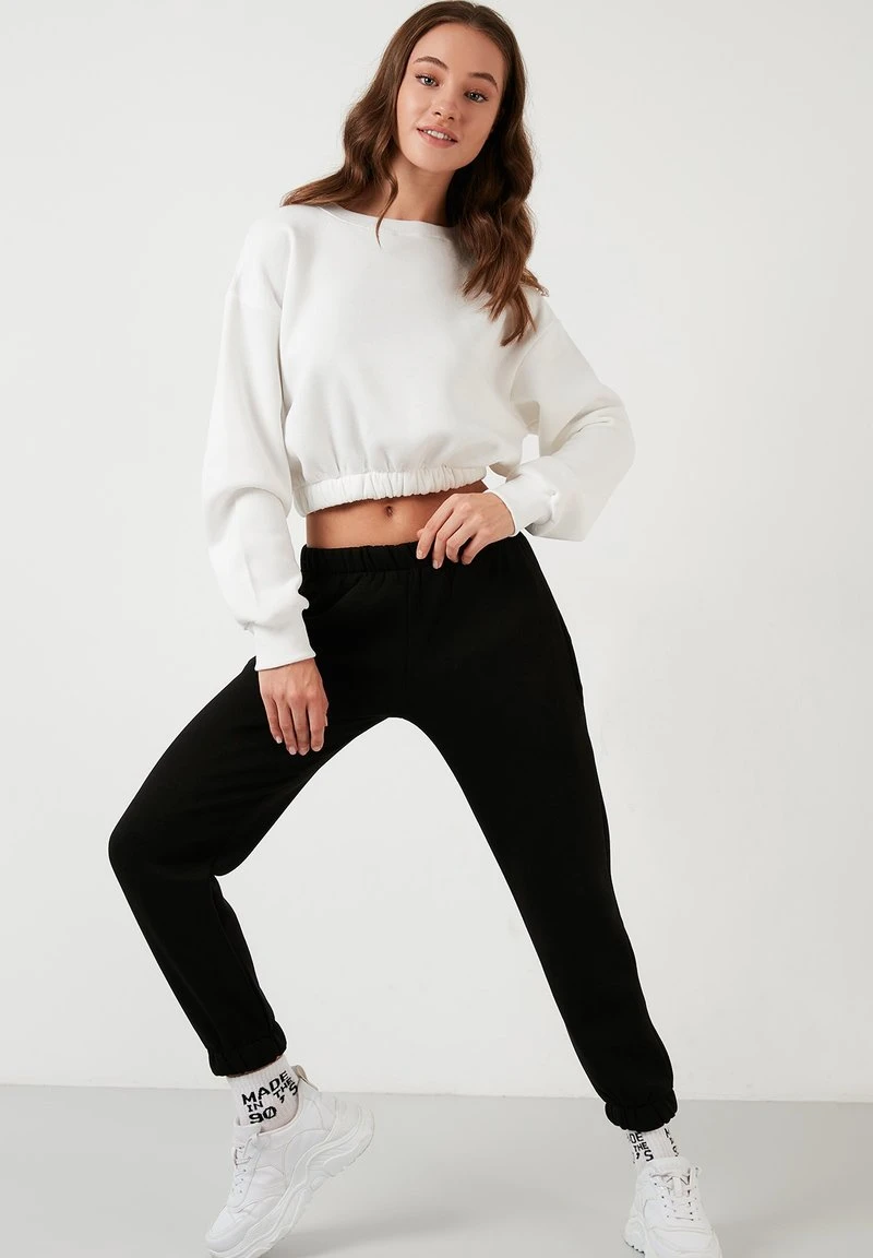 Pantalones deportivos - black LELA Pantalones Deportivos - Black, Mujer -LELA Ventas 2024 93f9a4031c854f70a797b5bbfe2055ec