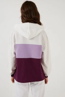LELA Jersey Con Capucha - Ecru Lilac Purple, Mujer 3 LELA Jersey Con Capucha - Ecru Lilac Purple, Mujer -LELA Ventas 2024 95f3512d8fad48548494861228eeca00
