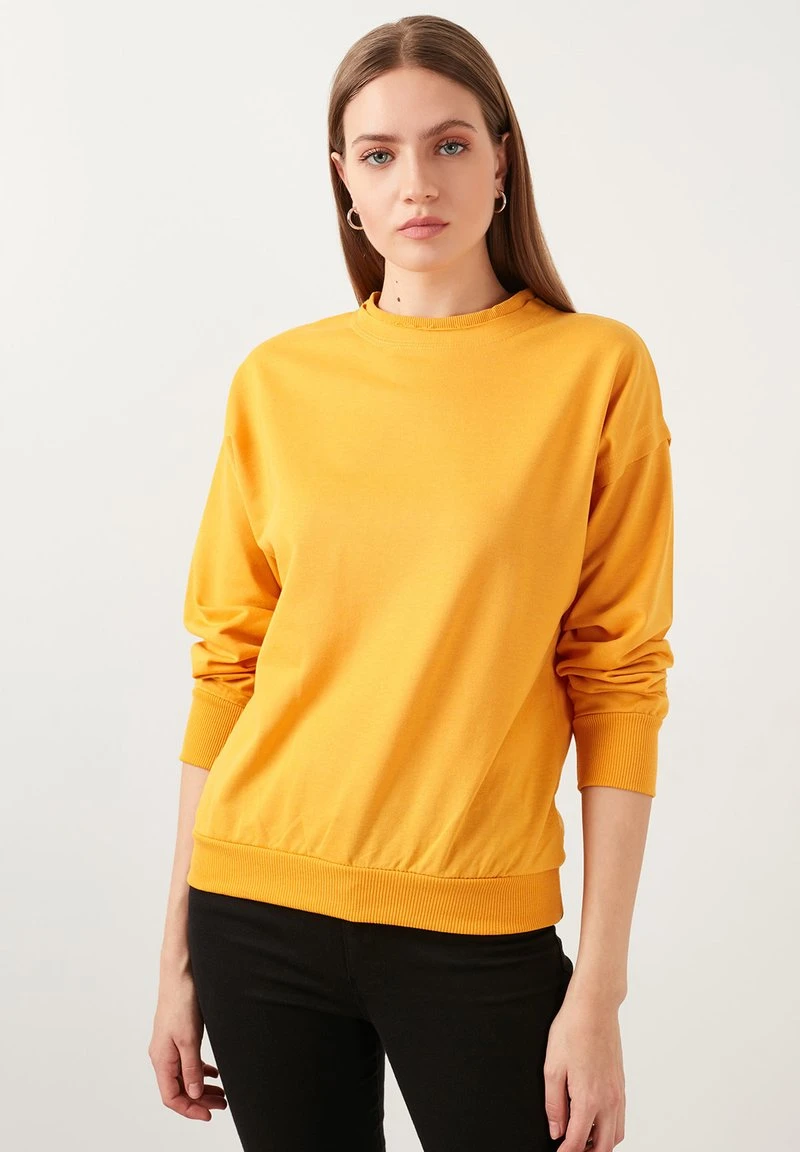 LELA SLIM FIT - Sudadera - Yellow , Mujer 1 LELA SLIM FIT - Sudadera - Yellow , Mujer