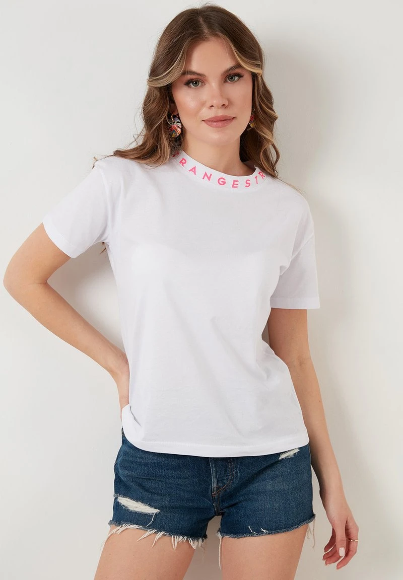 CREW NECK - Camiseta estampada - white neon fuchsia LELA CREW NECK - Camiseta Estampada - White Neon Fuchsia, Mujer -LELA Ventas 2024 9bdba8fca9734302839488798dd6cae3