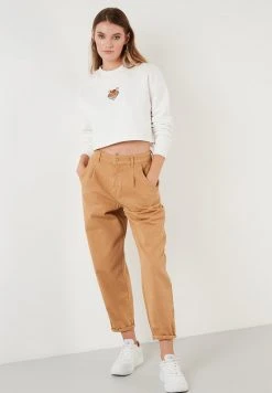 LELA Sudadera - Ecru, Mujer 3 LELA Sudadera - Ecru, Mujer -LELA Ventas 2024 9d4546f50fb34887b952f1febc7b1363