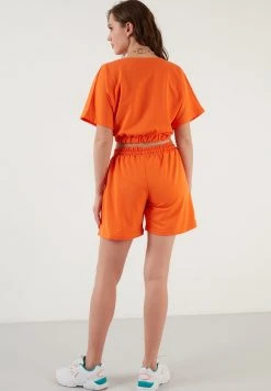 LELA CROP - Shorts - Orange, Mujer 5 LELA CROP - Shorts - Orange, Mujer -LELA Ventas 2024 9f1ea1a20b81479192031558df7cb46f