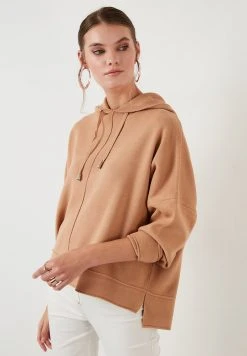 LELA HOODED OVERSIZED - Jersey De Punto - Camel, Mujer -LELA Ventas 2024 a3ef3865aab74bc4a349e7c1c36879a3