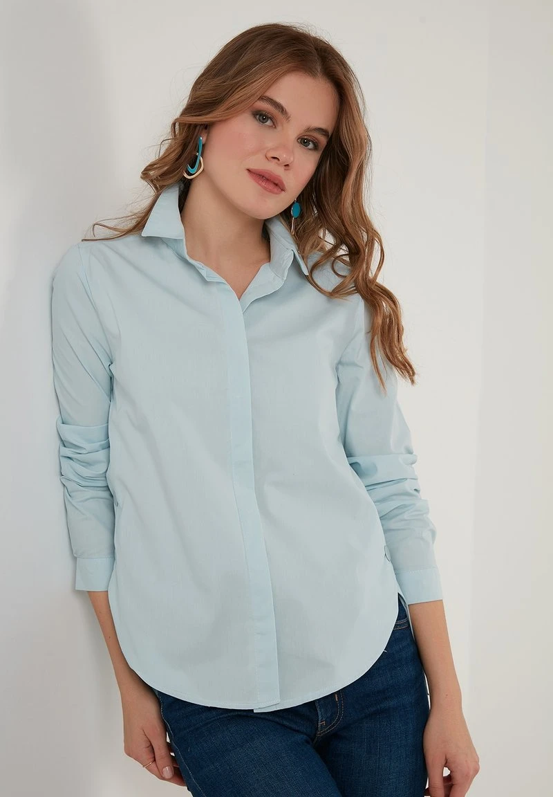 LELA Camisa - Baby Blue , Mujer 5 LELA Camisa - Baby Blue , Mujer - Imagen 5