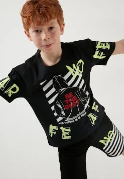 LELA REGULAR FIT T-SHIRT AND SHORTS - Shorts - Black, Niños -LELA Ventas 2024 a620d69c7cb64104b2032cad7d5fc0d9