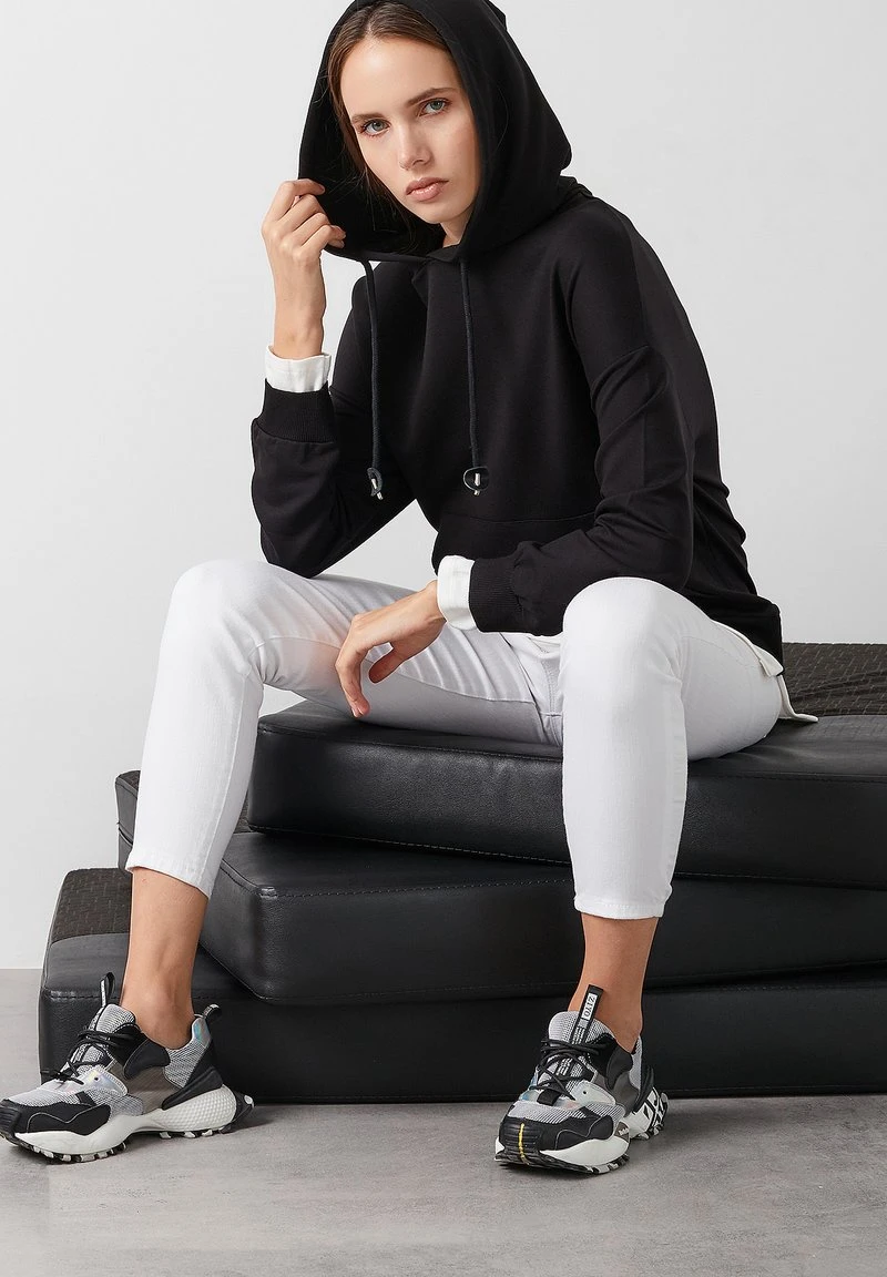 Jersey con capucha - black LELA Jersey Con Capucha - Black , Mujer -LELA Ventas 2024 aa7a8fcee49340aaab33c7ccad3c74be