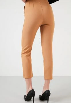 LELA Pantalones - Camel, Mujer -LELA Ventas 2024 b0065c27ef3447d38a950f8e157c83a6
