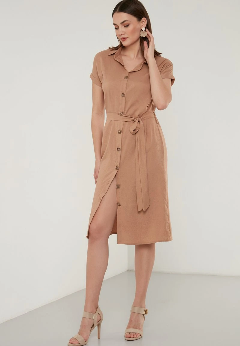 LELA REGULAR FIT DRESS 6235243 - Vestido camisero - mink color LELA REGULAR FIT DRESS 6235243 - Vestido Camisero - Mink Color, Mujer -LELA Ventas 2024 b9f7fc34feaa4d8ab9ef054158543c8e