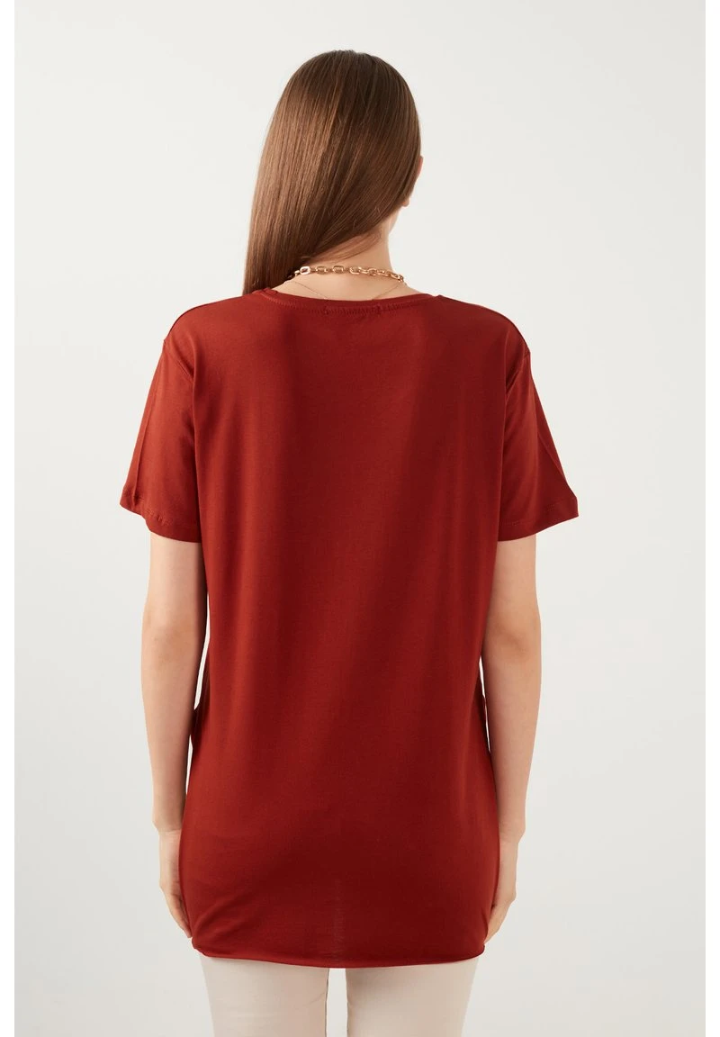 Camiseta básica - brick red LELA Camiseta Básica - Brick Red , Mujer -LELA Ventas 2024 ba1b1a4a55414441bcd44342dcf3a01d