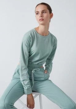 LELA Sudadera - Almond Green , Mujer 7 LELA Sudadera - Almond Green , Mujer -LELA Ventas 2024 ba5ff1a151254269bbb59e020d88a5fe