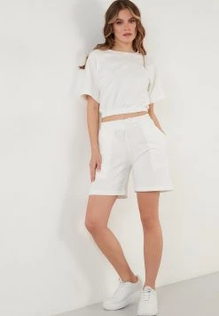 LELA CROP - Shorts - Ecru , Mujer 3 LELA CROP - Shorts - Ecru , Mujer -LELA Ventas 2024 bb793dc4beeb430d84310b8ae9a48f89