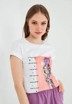 LELA Camiseta Estampada - White , Mujer -LELA Ventas 2024 bfbdc3977c5b45b98d2d98e449174ee7