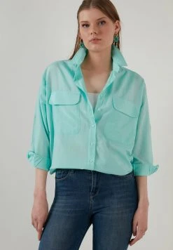 LELA REGULAR FIT - Camisa - Mint , Mujer -LELA Ventas 2024 c1bdcdbc4de641c3aaf4d4c093d4db26