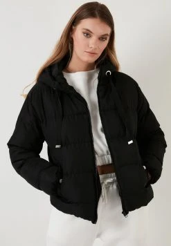 LELA Chaqueta De Invierno - Black, Mujer -LELA Ventas 2024 c57ce3932a5b4469885b75f698440d54