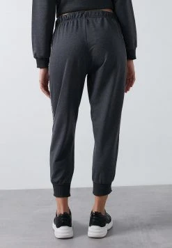 LELA Pantalones Deportivos - Anthracite, Mujer -LELA Ventas 2024 c6a2d2b0dd13476898916d4dd420d8a9