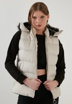 LELA Chaleco - Stone Colored , Mujer 4 LELA Chaleco - Stone Colored , Mujer -LELA Ventas 2024 c7d84099bd744fc392096beaa239477b