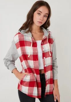 LELA Camisa - Red, Mujer 7 LELA Camisa - Red, Mujer -LELA Ventas 2024 ca9ce69397dd4ea4a6c38444f024c421