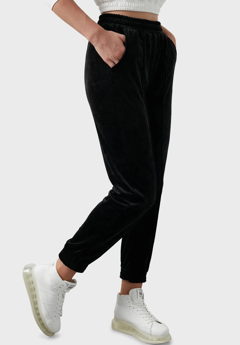 Pantalones deportivos - black LELA Pantalones Deportivos - Black , Mujer -LELA Ventas 2024 ce13076cb9bd4bd79059950fe3ff570d