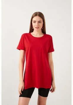 LELA Camiseta Básica - Red, Mujer -LELA Ventas 2024 d345c0e657514c5abeed20b1899863a9