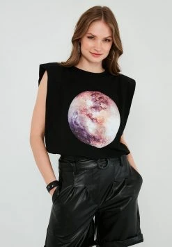 LELA Camiseta Estampada - Black , Mujer