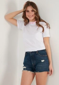 LELA CREW NECK - Camiseta Estampada - White Neon Fuchsia, Mujer 3 LELA CREW NECK - Camiseta Estampada - White Neon Fuchsia, Mujer -LELA Ventas 2024 df6999b81fd946ad8c6791202b5b7275