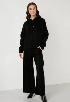 LELA SET - Jersey Con Capucha - Black, Mujer