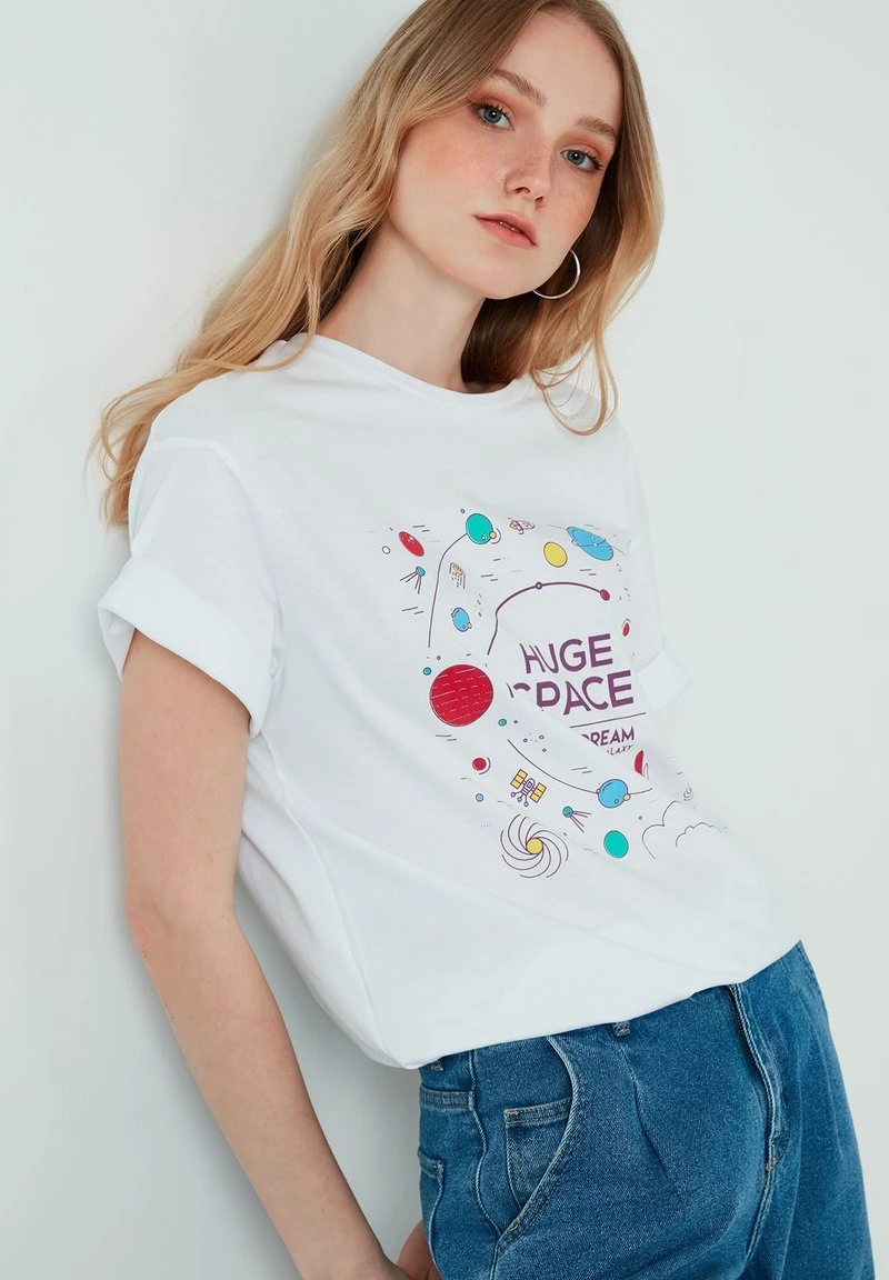 Camiseta estampada - white LELA Camiseta Estampada - White , Mujer -LELA Ventas 2024 e0b133c932c04f818346b3c900a8c872
