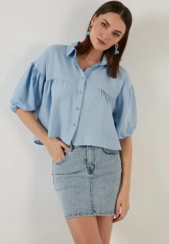 LELA LOOSE FIT - Camisa - Light Blue , Mujer