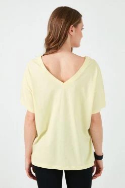 LELA Camiseta Estampada - Yellow, Mujer -LELA Ventas 2024 e2e2d89eaa7a4d16a8dc6e4fc16d2ab2