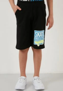 LELA SET - Shorts - White , Niños -LELA Ventas 2024 e3b38763bff94210a1856d73e113c0b3