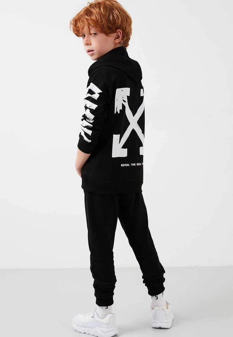 SET - Chándal - black LELA SET - Chándal - Black , Niños -LELA Ventas 2024 eb1fb2e38d644db9851a2359f56840a4