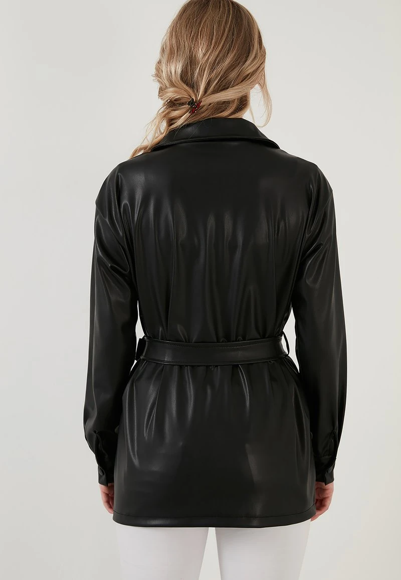 Chaqueta de cuero sintético - black LELA Chaqueta De Cuero Sintético - Black , Mujer -LELA Ventas 2024 ebf30a7029f44626a08420a86127822a