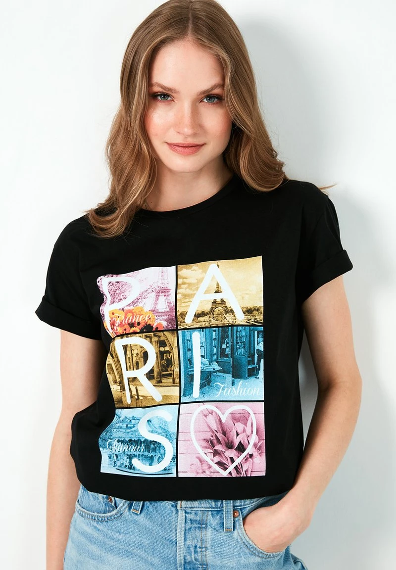 Camiseta estampada - black LELA Camiseta Estampada - Black , Mujer -LELA Ventas 2024 ed0dbad79316478e84c4d140d8e22928