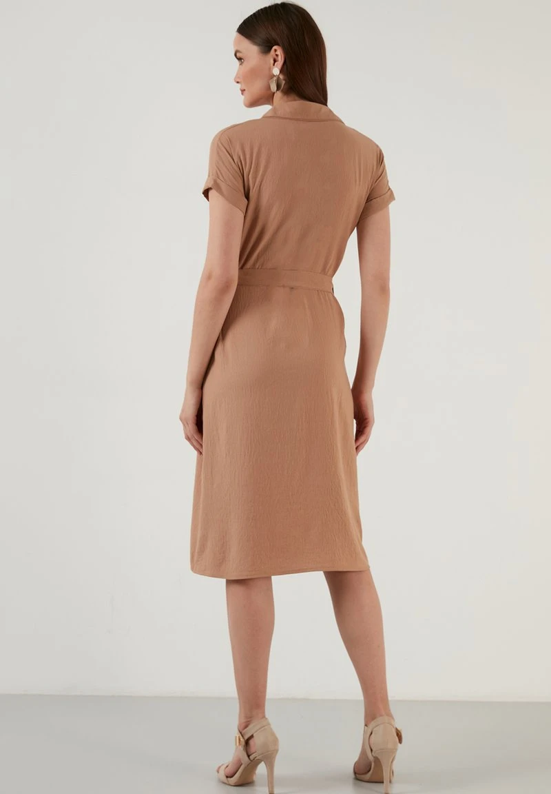 LELA REGULAR FIT DRESS 6235243 - Vestido camisero - mink color LELA REGULAR FIT DRESS 6235243 - Vestido Camisero - Mink Color, Mujer -LELA Ventas 2024 efa93e1f65b14f5daa9486d8ea7c4a05