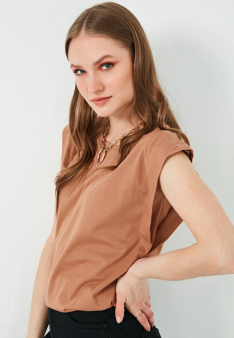 Camiseta básica - snuff coloured LELA Camiseta Básica - Snuff Coloured, Mujer -LELA Ventas 2024 f21ebb44f162435fb2627f16f88f2185