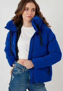 LELA Chaqueta De Invierno - Saxe Blue , Mujer 9 LELA Chaqueta De Invierno - Saxe Blue , Mujer -LELA Ventas 2024 f577db2c25854ffa8373f207579f9d5f