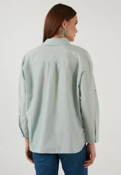 LELA Camisa - Grass Green, Mujer -LELA Ventas 2024 f5a799a5cade41e689c9f8416c614f26