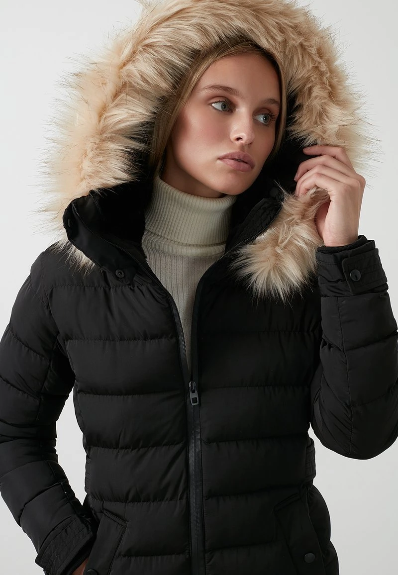 Abrigo de invierno - black LELA Abrigo De Invierno - Black, Mujer -LELA Ventas 2024 f5e825459aa64d4f8d2ddf84097a16db